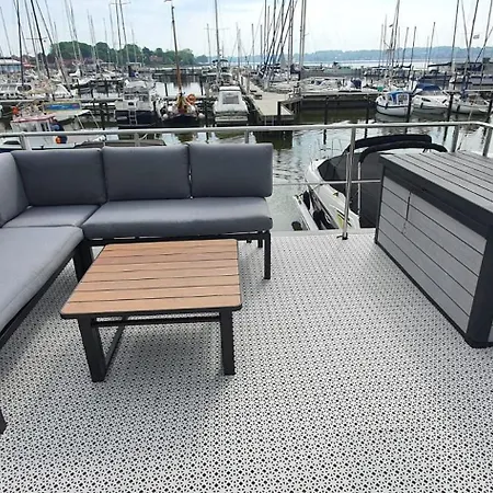 Hausboot Fjord Dory Mit Biosauna In Schleswig