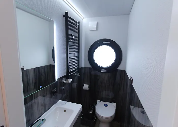 Hausboot Fjord Dory Mit Biosauna In Schleswig